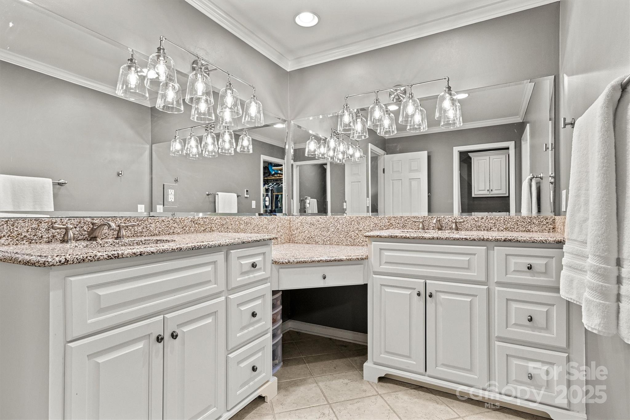 Moores Ferry - Residential