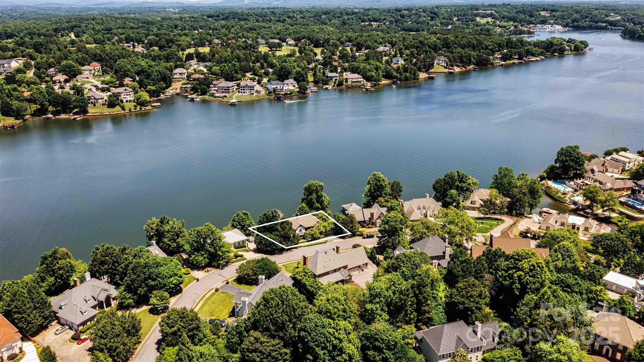 Moores Ferry - Residential