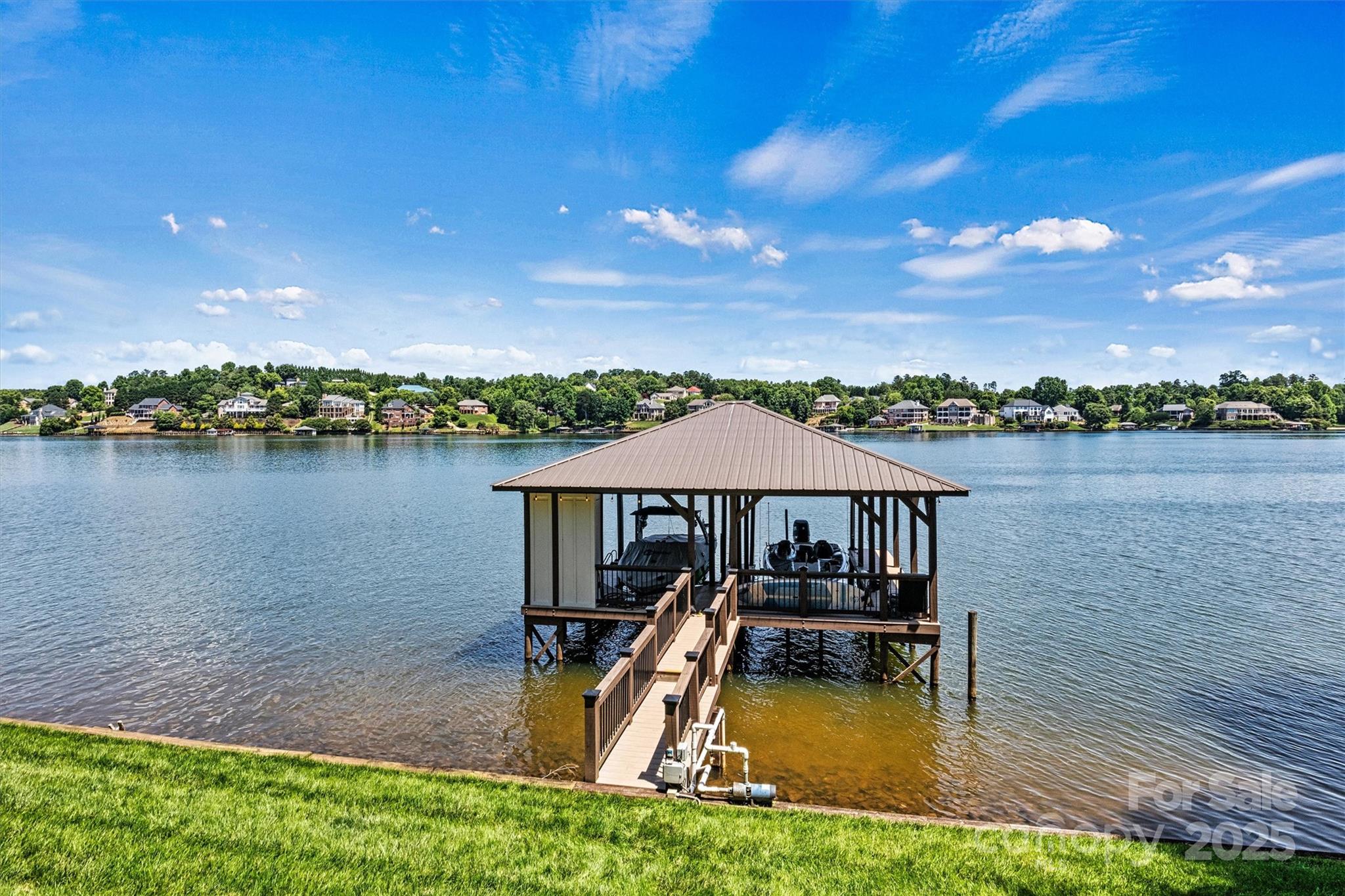 Moores Ferry - Residential