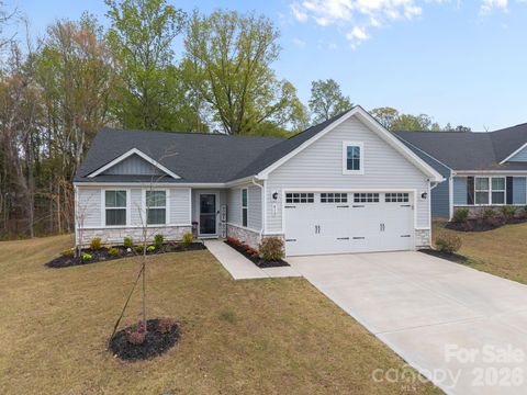 Photo of 410 Hollis Place, Lancaster, SC 29720 (MLS # 4364993)