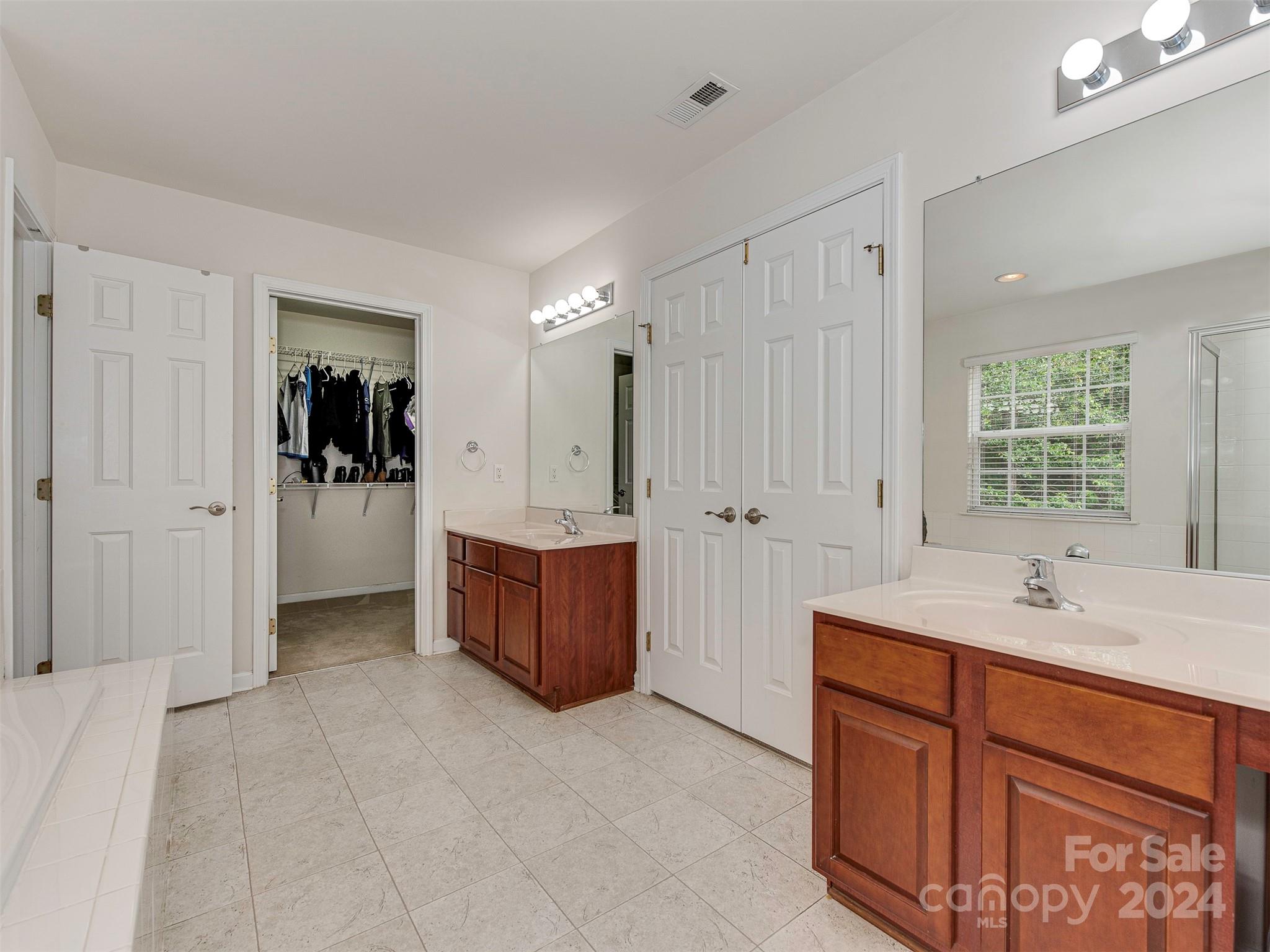 Sunset Point - Residential