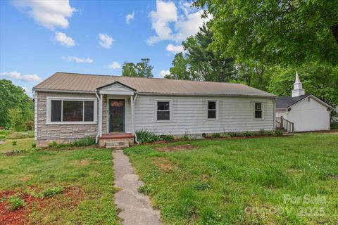 3 Westwood Avenue Thomasville NC 27360