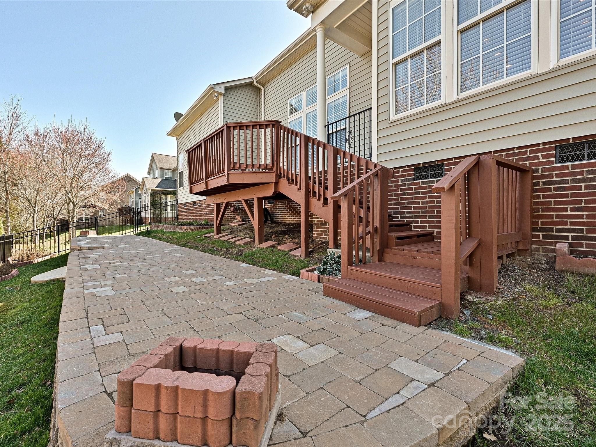 Sutton Place - Residential