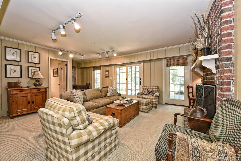 Barclay Downs - Residential