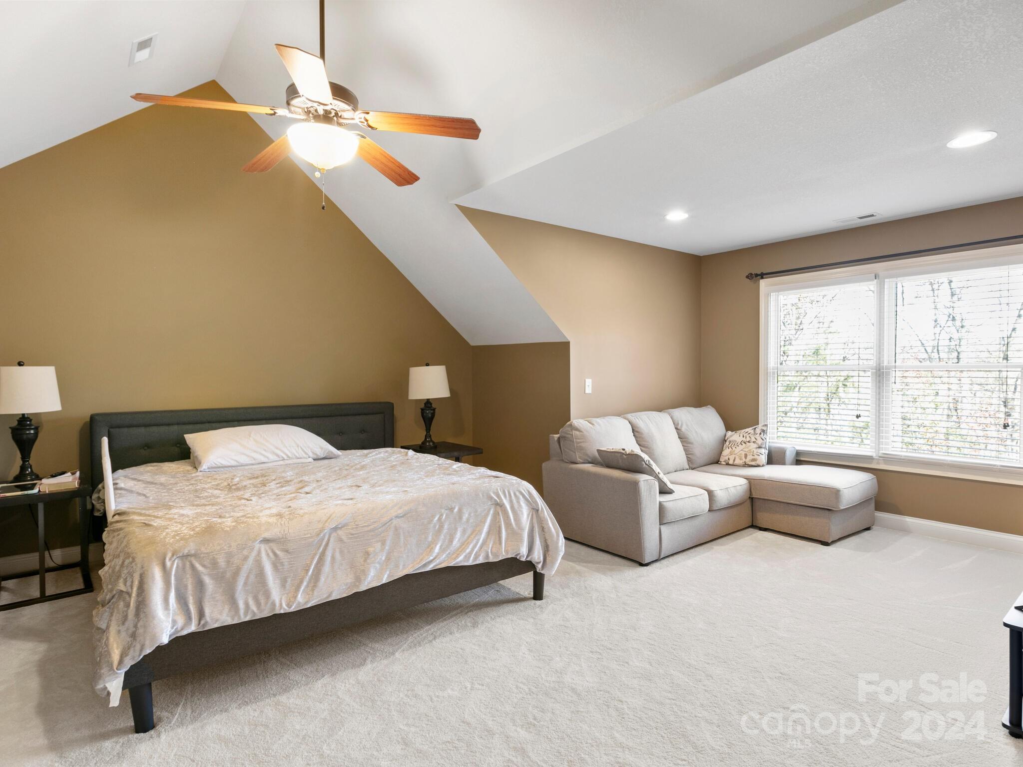 Vista At Bills Mountain - Residential