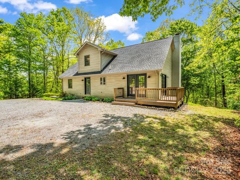 2304 Mountain Page Road Saluda NC 28773