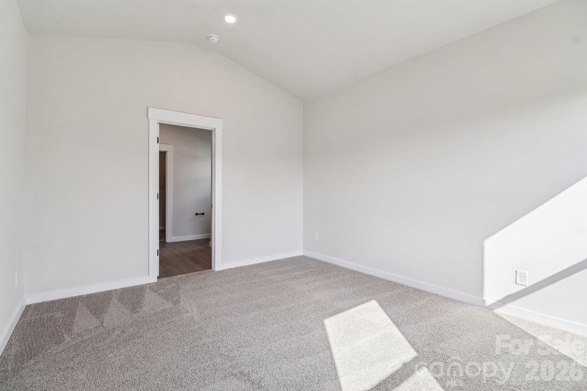 Knights Bridge - Residential