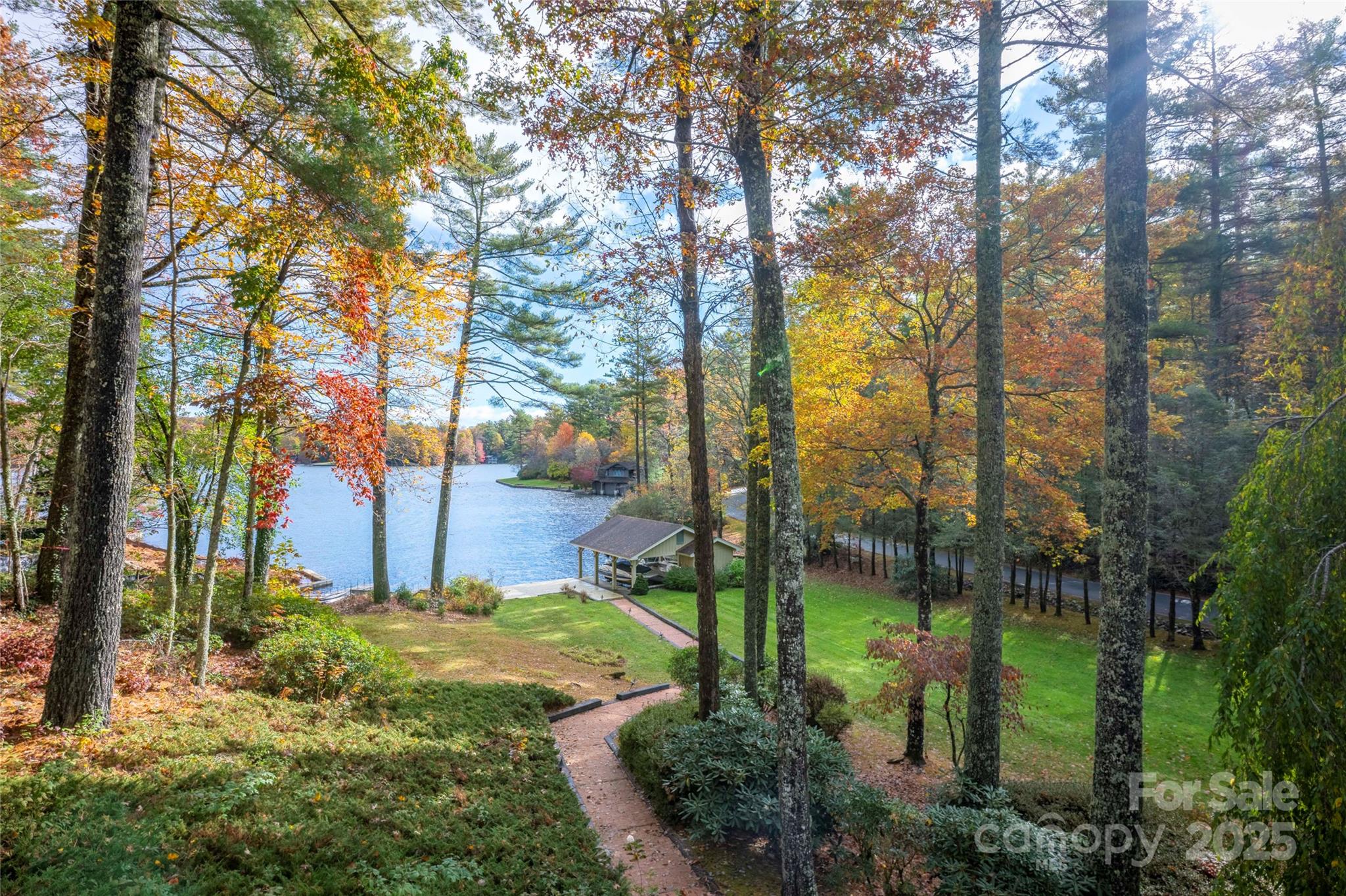 Lake Toxaway Estates - Residential