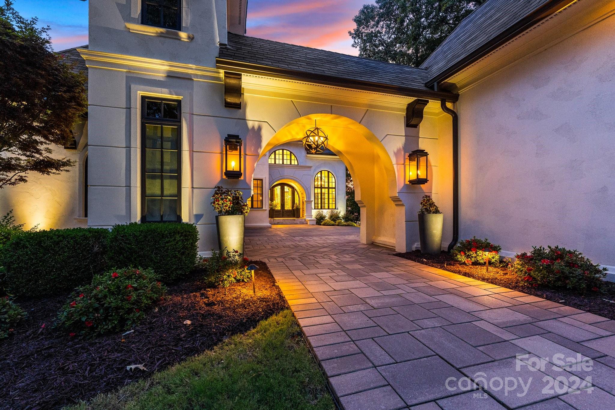 The Peninsula - Residential