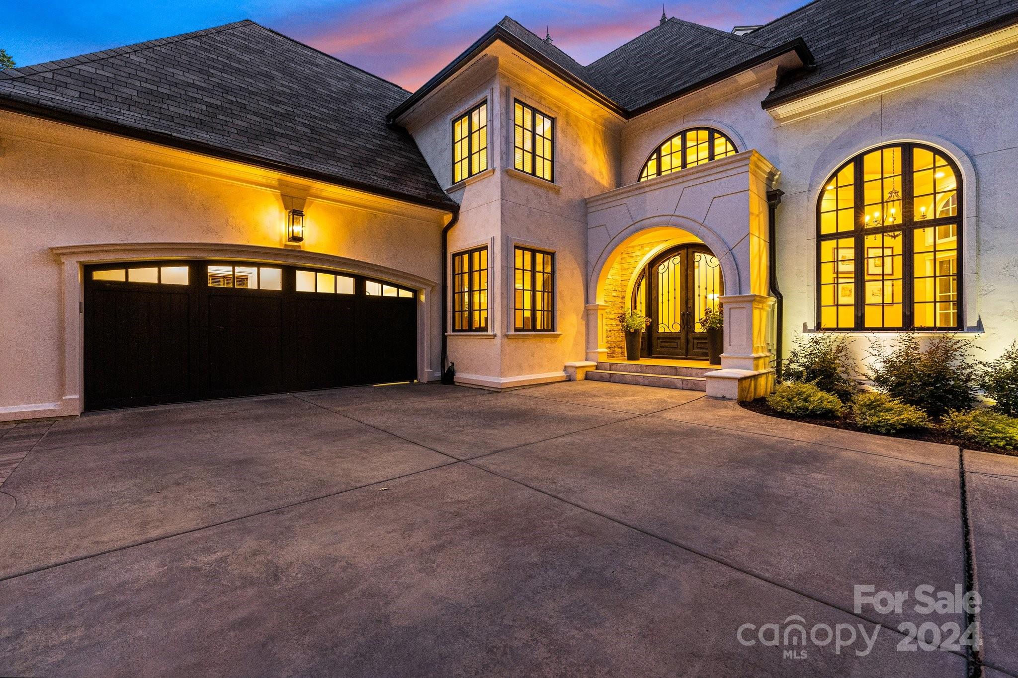 The Peninsula - Residential