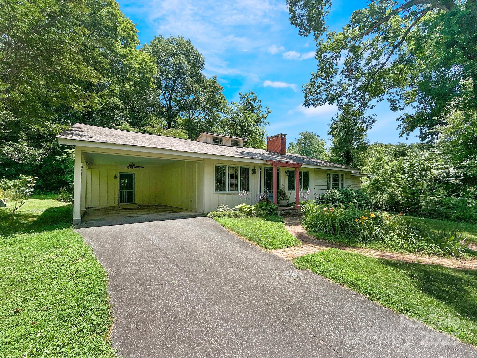 100 Ivy Hill Lane