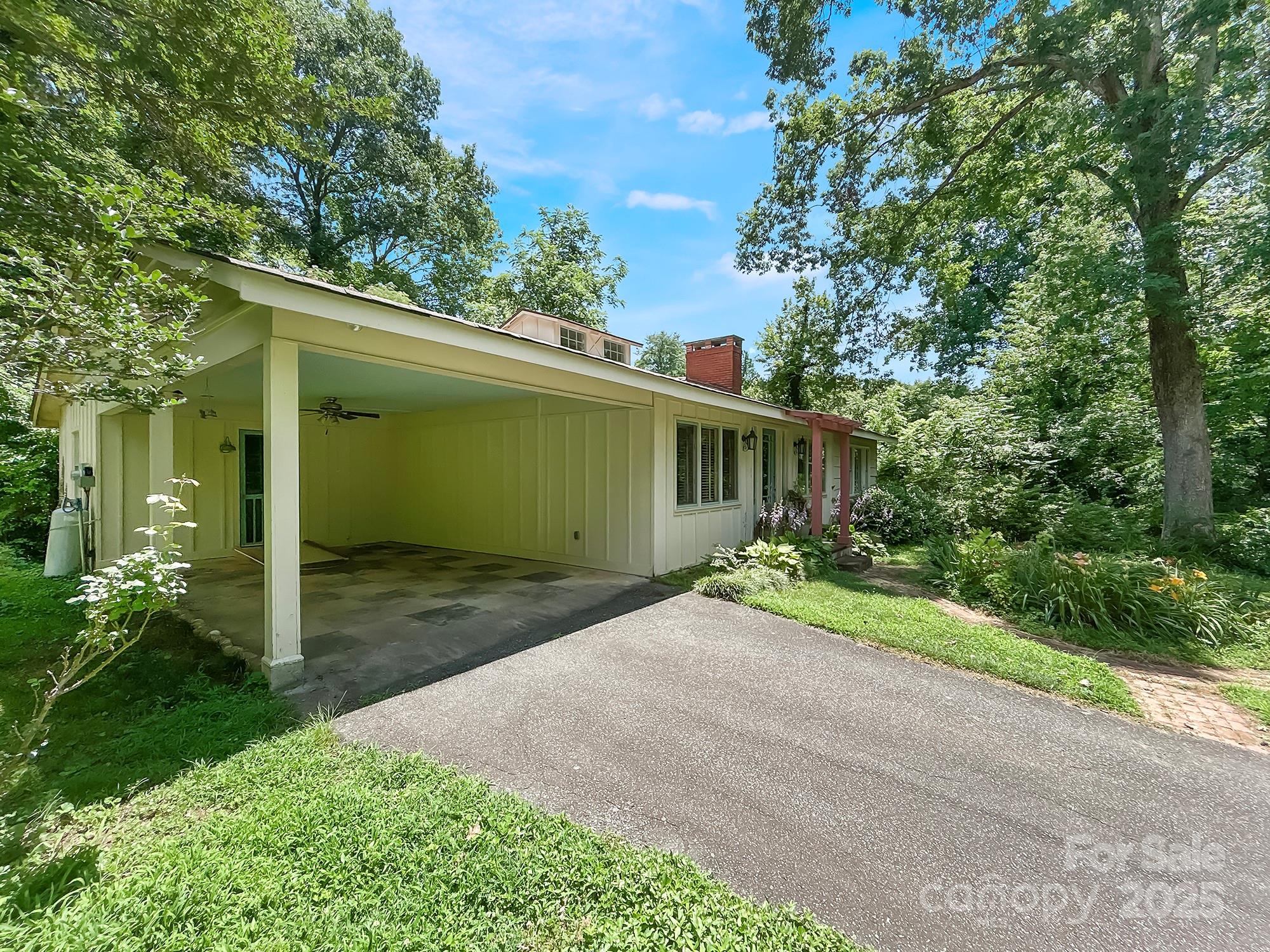 100 Ivy Hill Lane