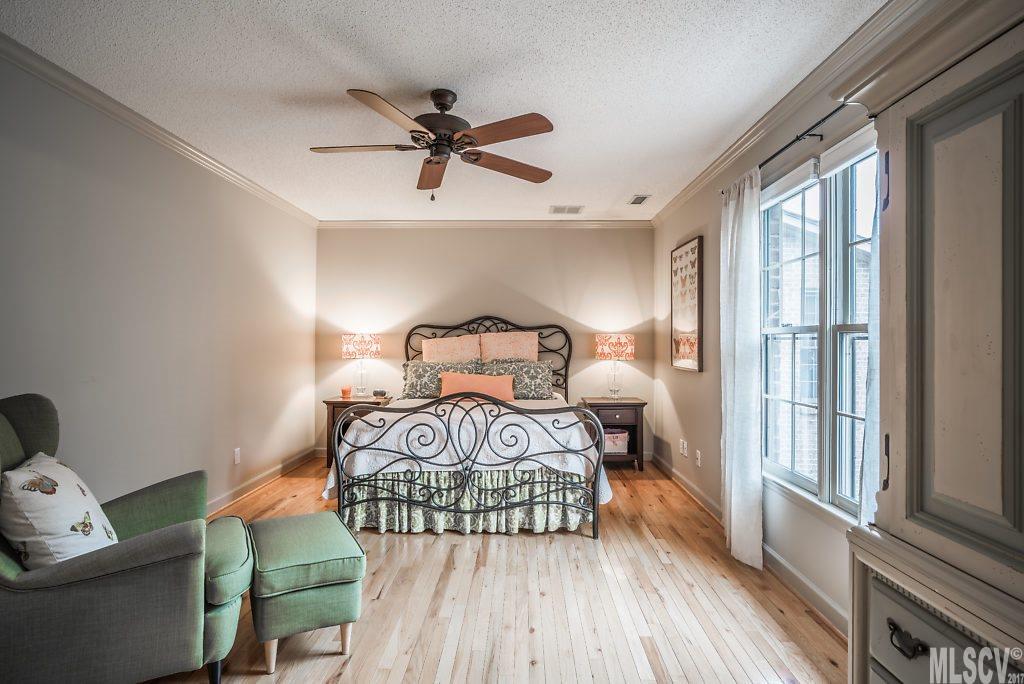 Moores Ferry - Residential