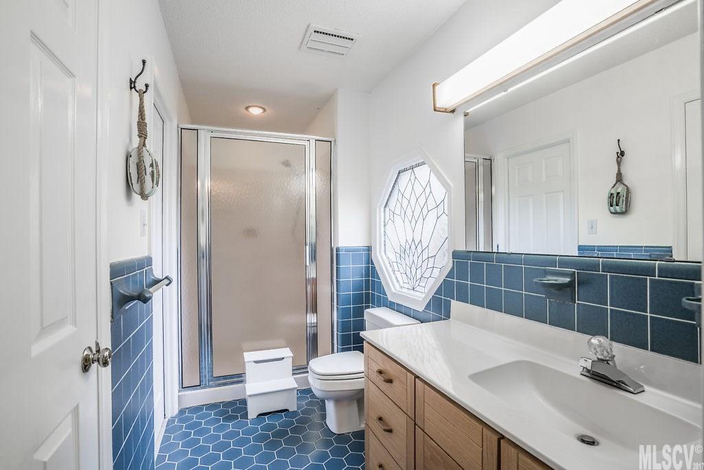 Moores Ferry - Residential