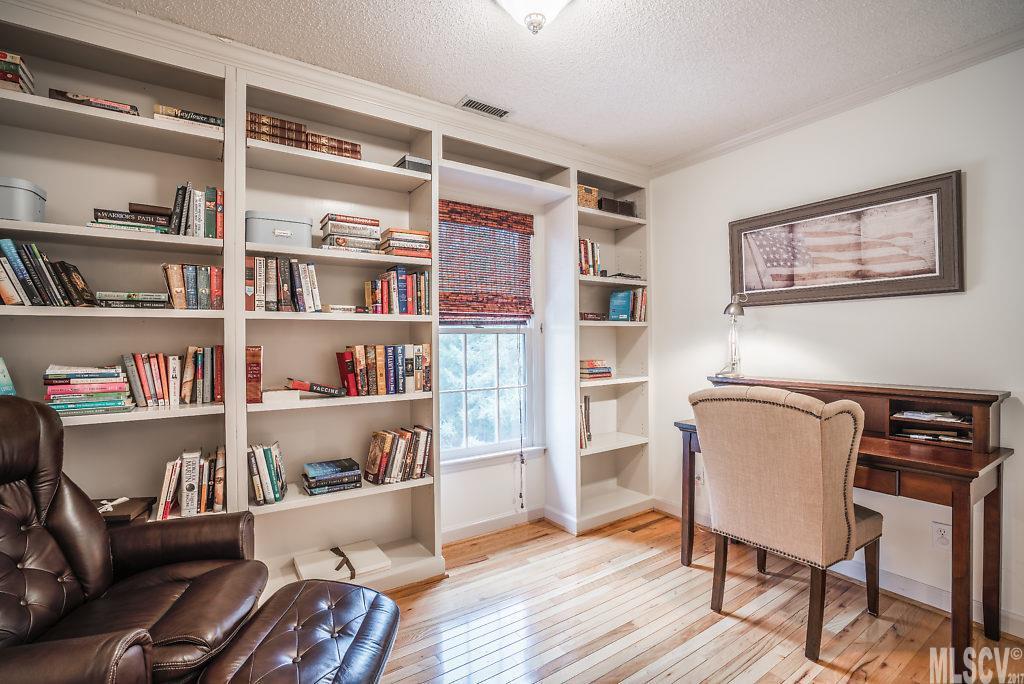 Moores Ferry - Residential