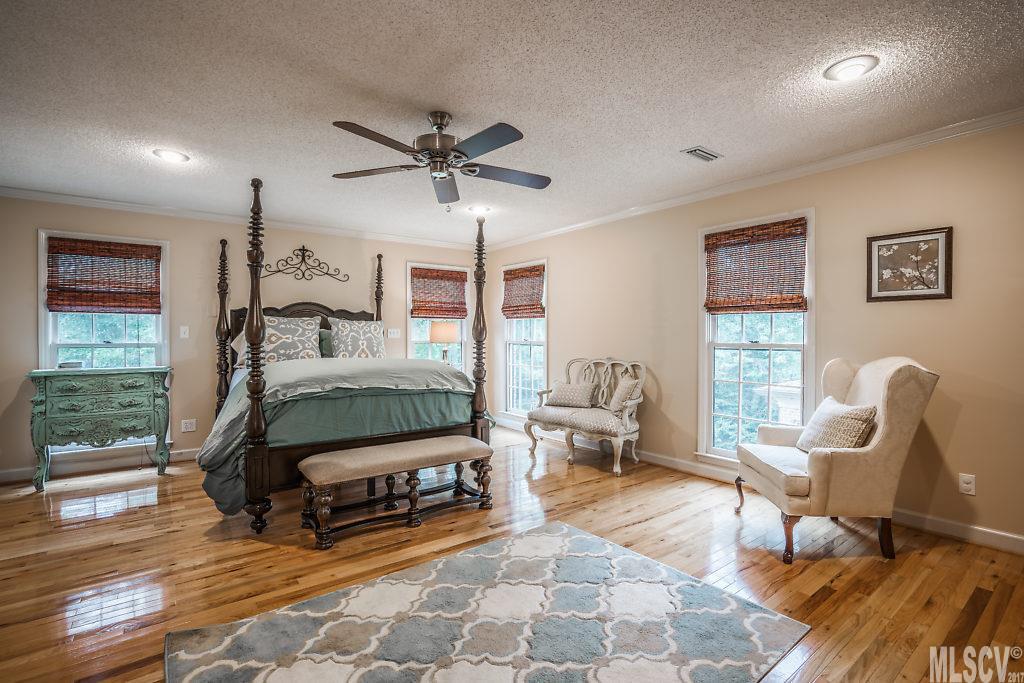 Moores Ferry - Residential