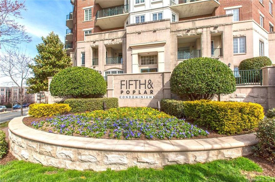 Fantastic 2 story condo with beautiful courtyard and city views! Freshly painted, hardwoods throughout, custom closets and storage, built in entertainment system in upstairs loft with surround sound speakers, upgraded granite in bathrooms with walk-in shower and whirlpool bathtub. 100sf balcony overlooking courtyard with electric grill to convey. Resort style secure building in the heart of Uptown with pool, fitness center, concierge, coffee bar, community room, business center and more!