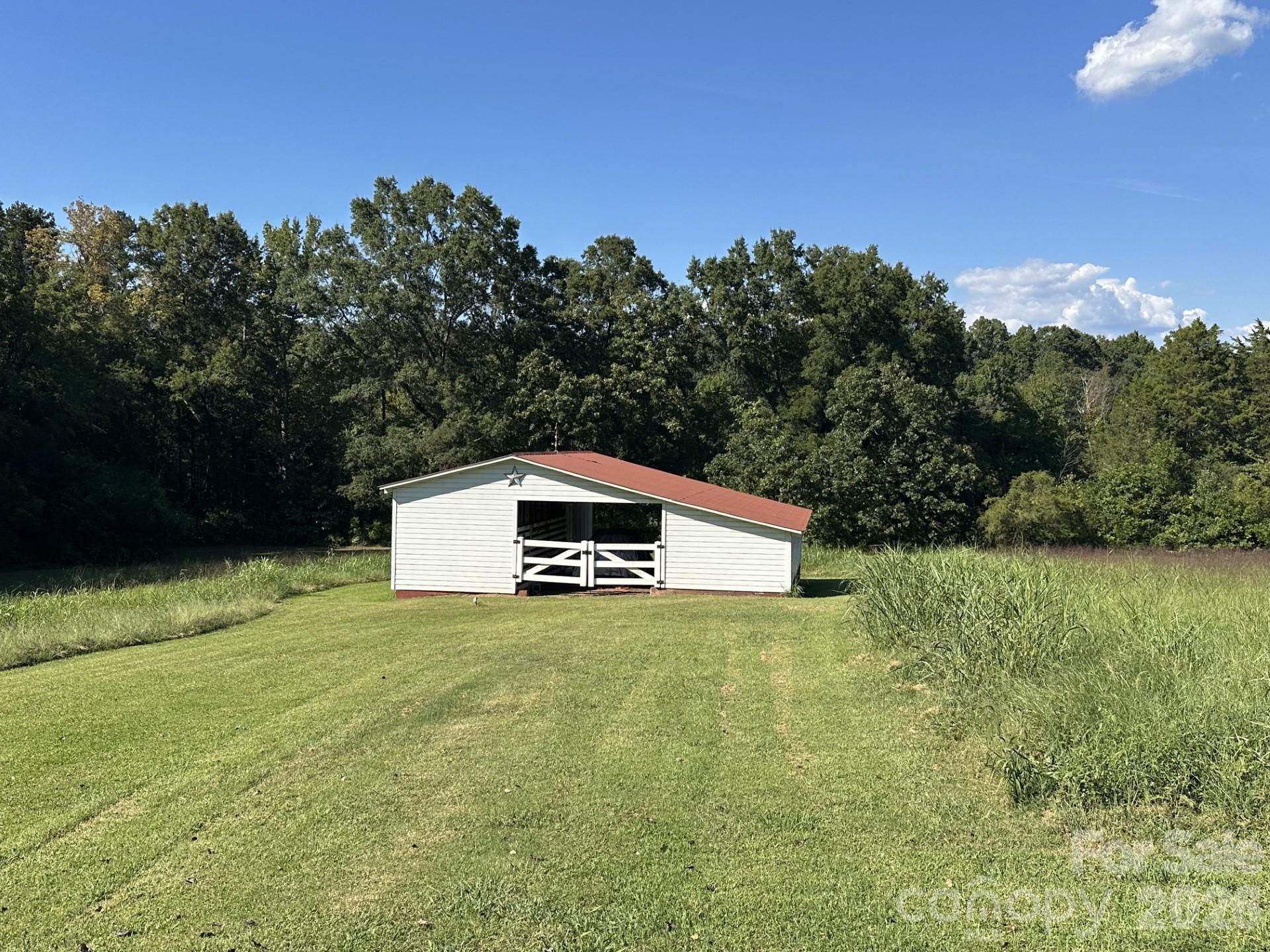 1186 Denton Road