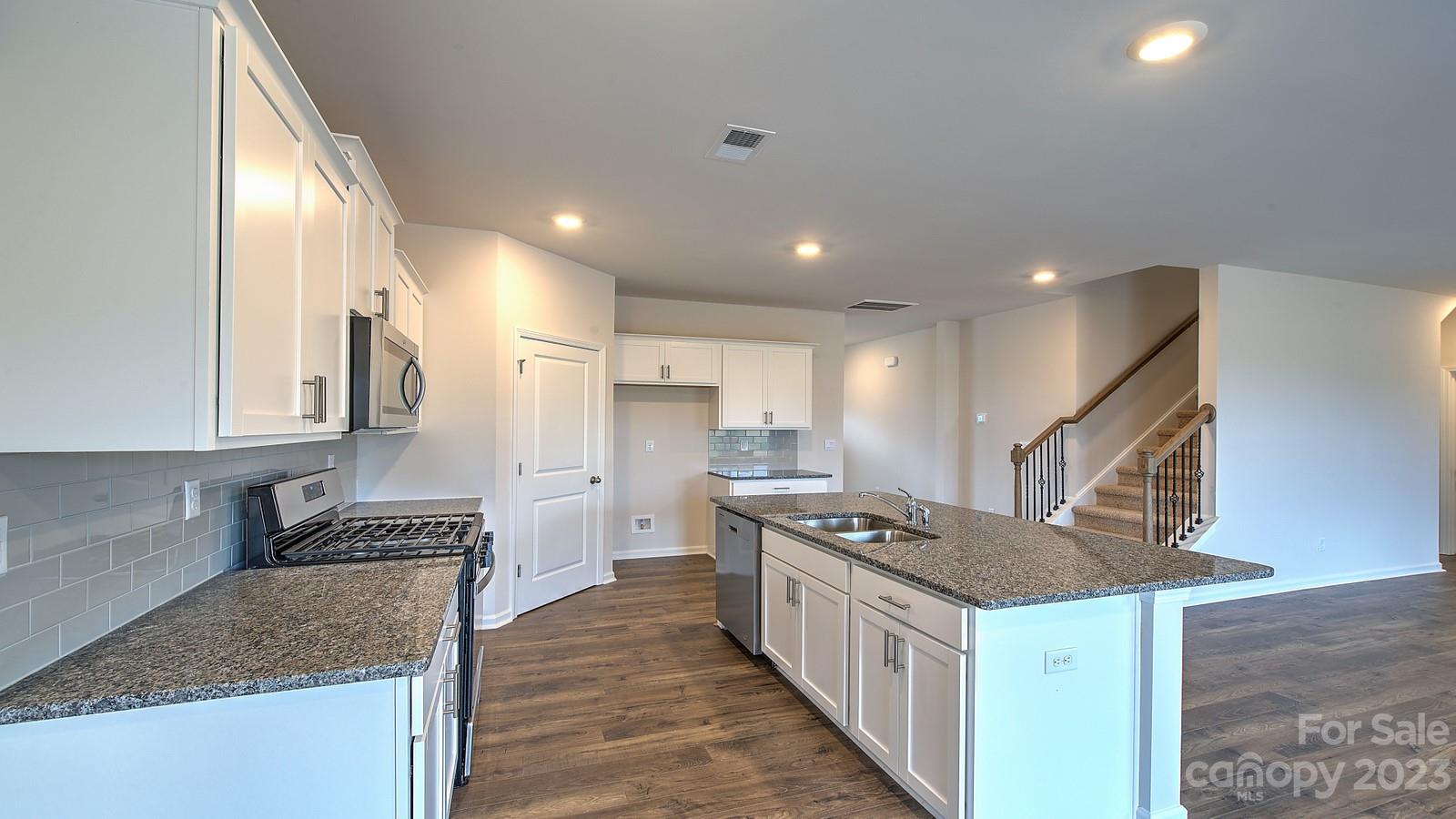 Hickory Ridge - Residential