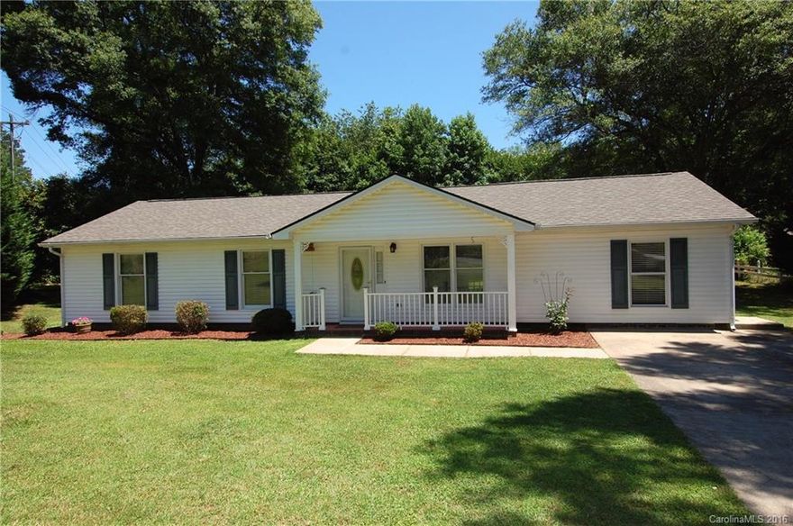 Amazing ranch style home located on lush corner lot. This 3 bedroom 2 full bath features vaulted ceilings & beautiful flooring. The kitchen boasts gorgeous cabinetry & an intricate tile backsplash. Spacious bedrooms & closets. Storage shed in a large backyard.