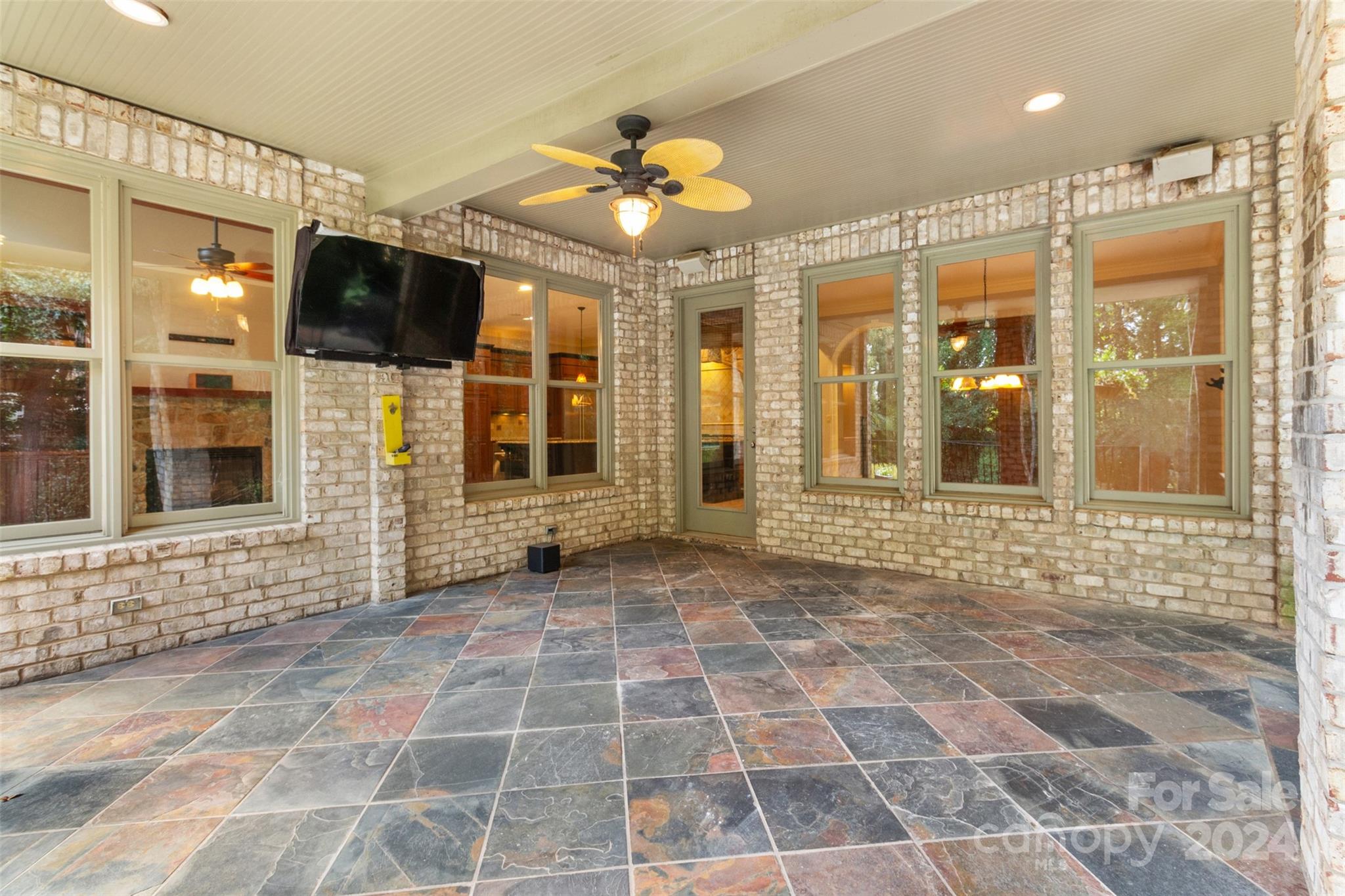 Innisbrook At Firethorne - Residential