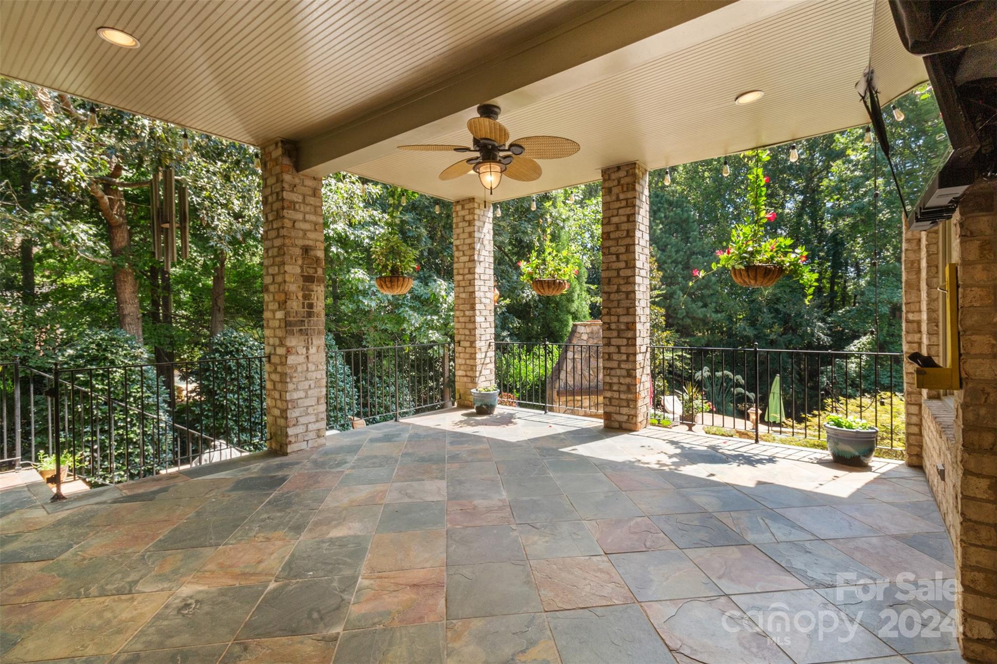 Innisbrook At Firethorne - Residential