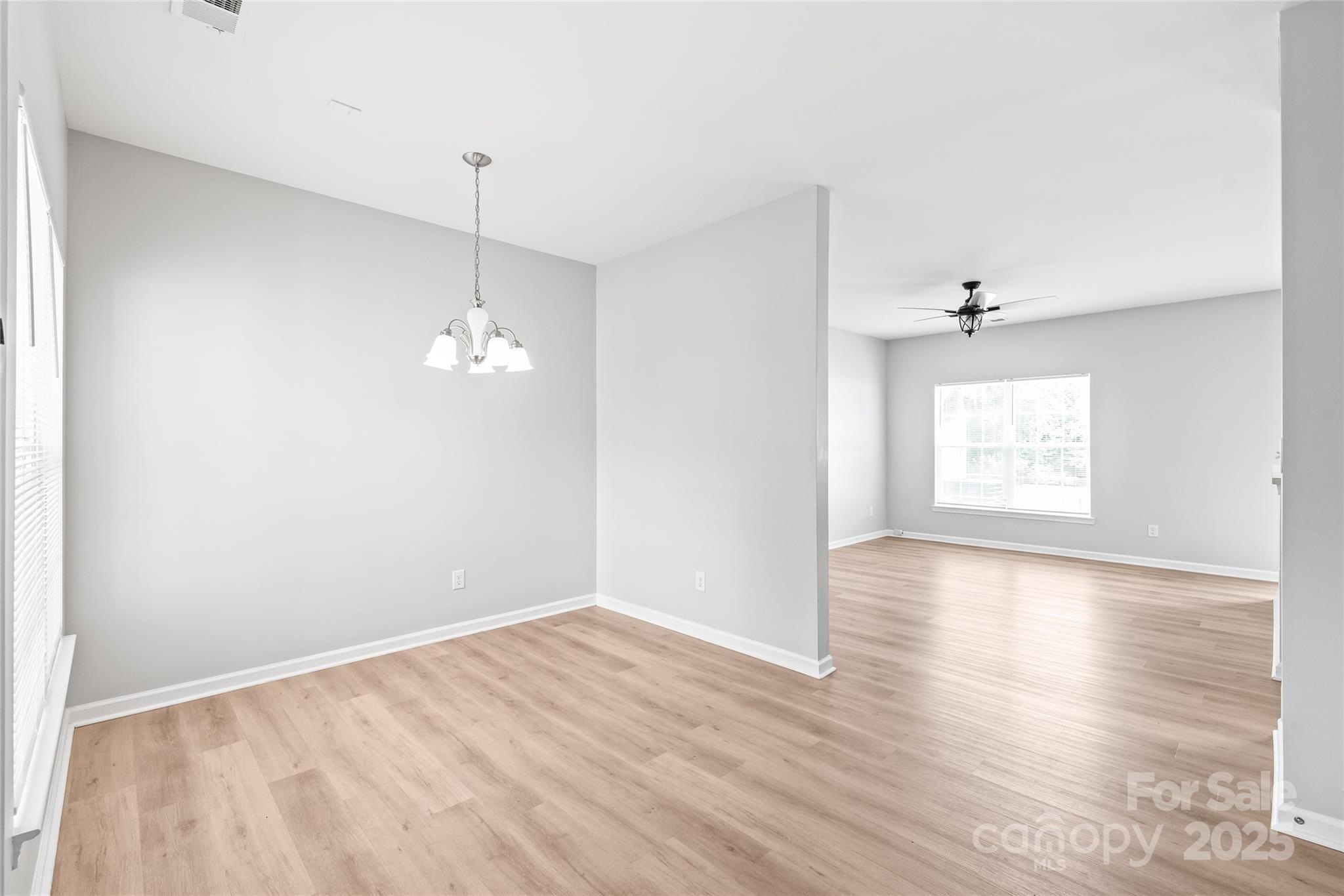 12452 Stratfield Place Circle