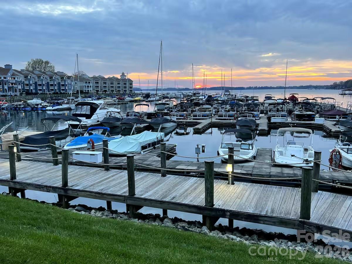 Vineyard Point - Residential