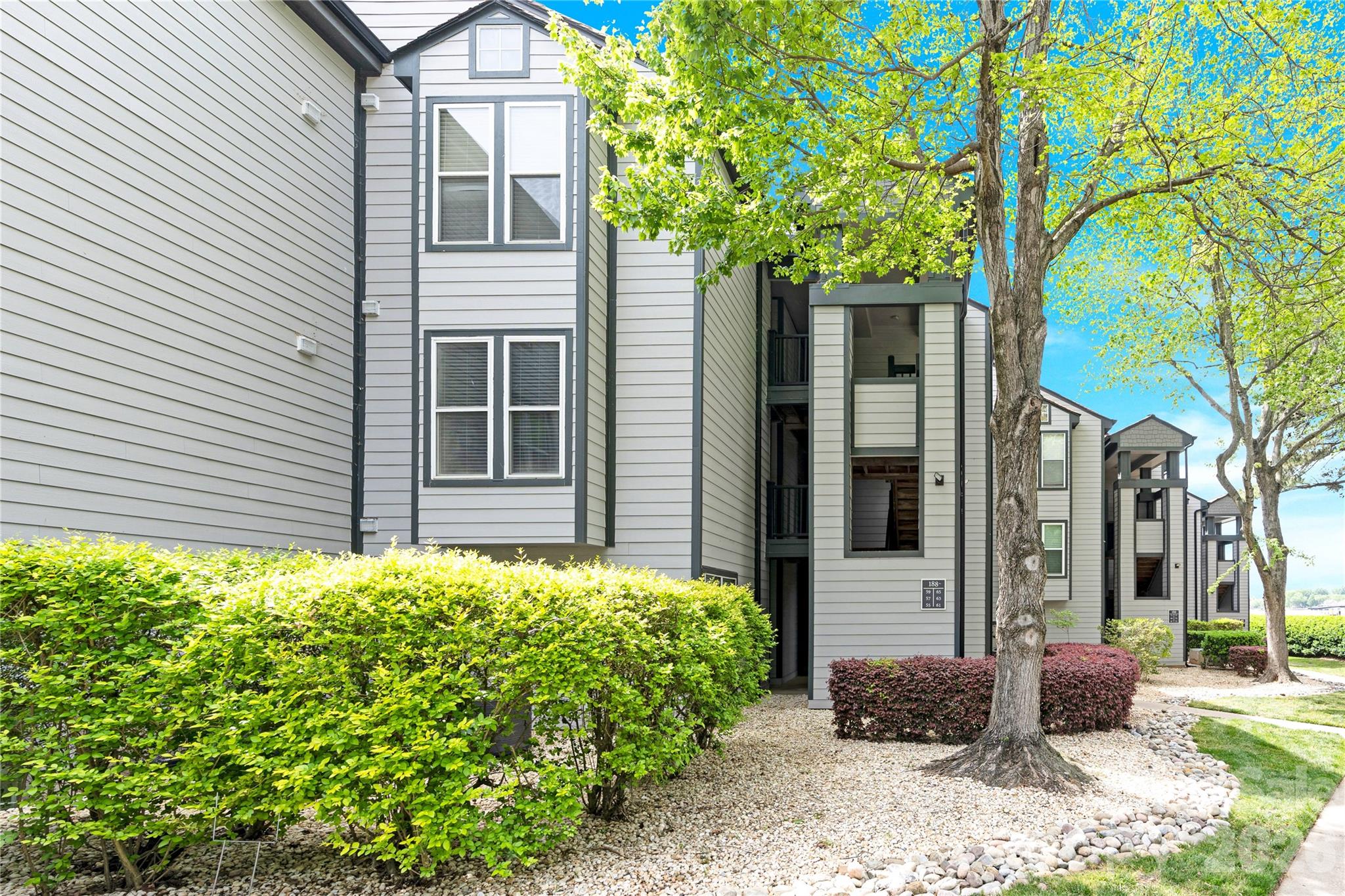 Vineyard Point - Residential