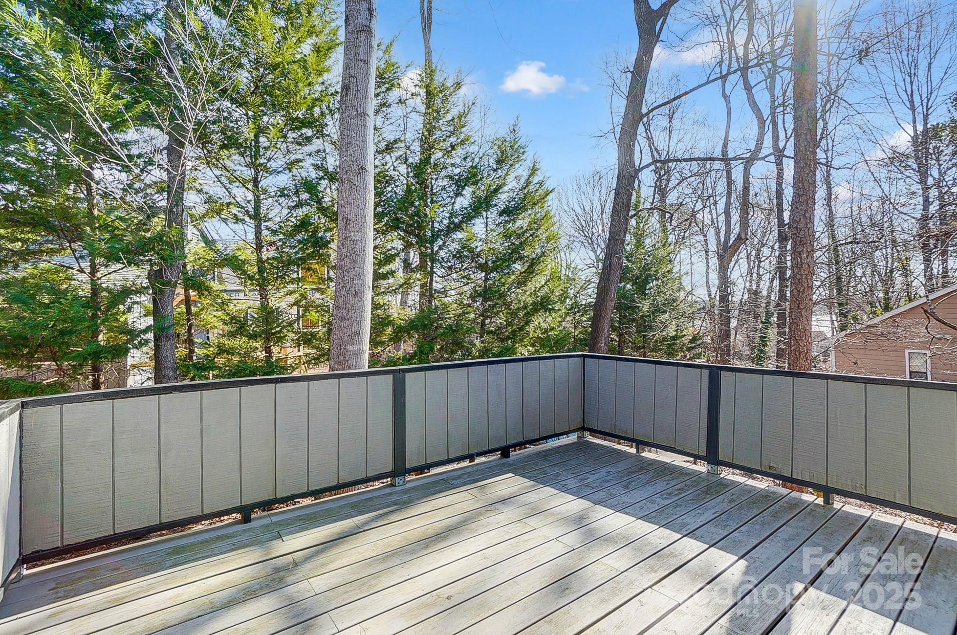 Tega Cay - Residential