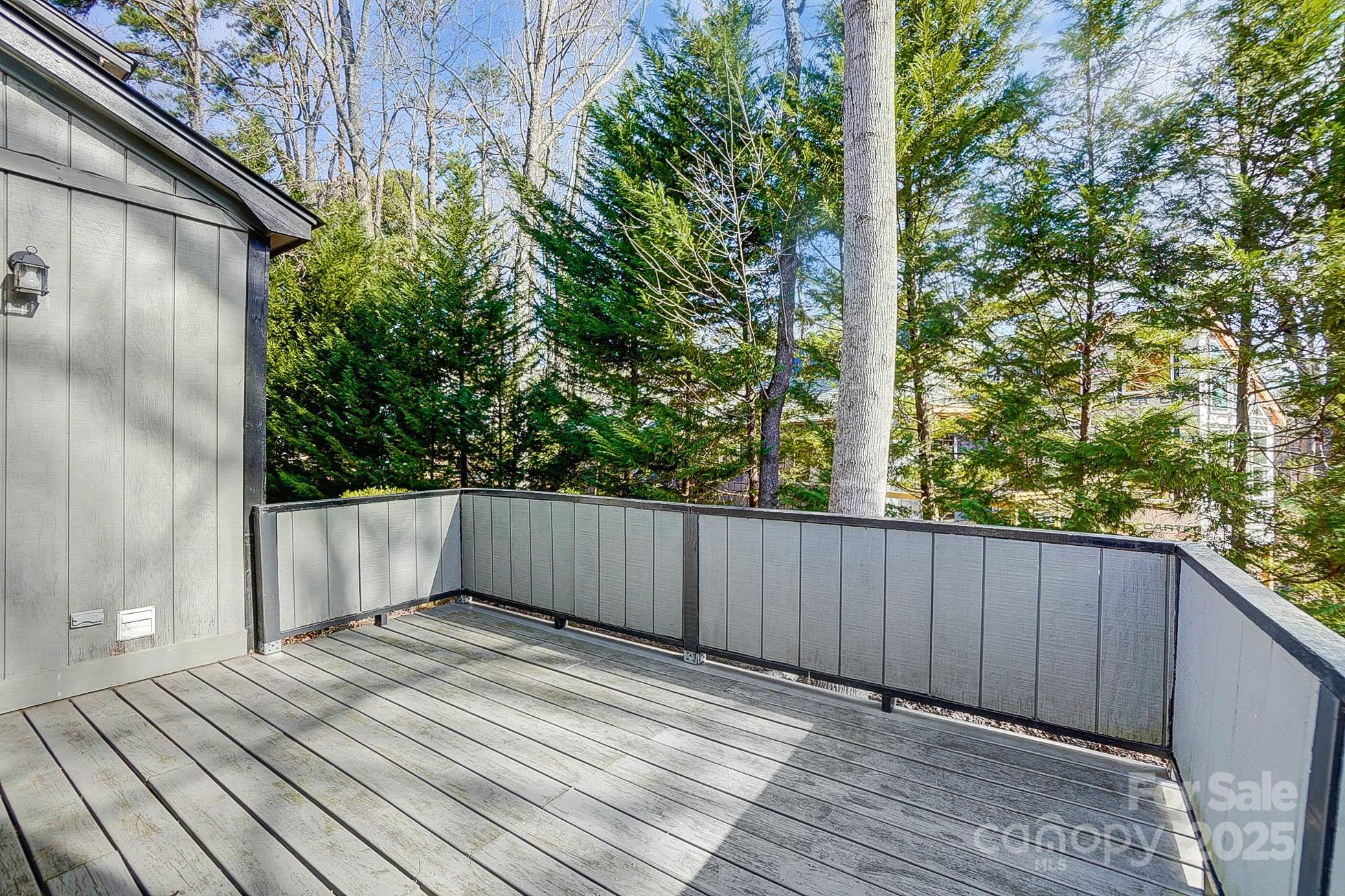 Tega Cay - Residential