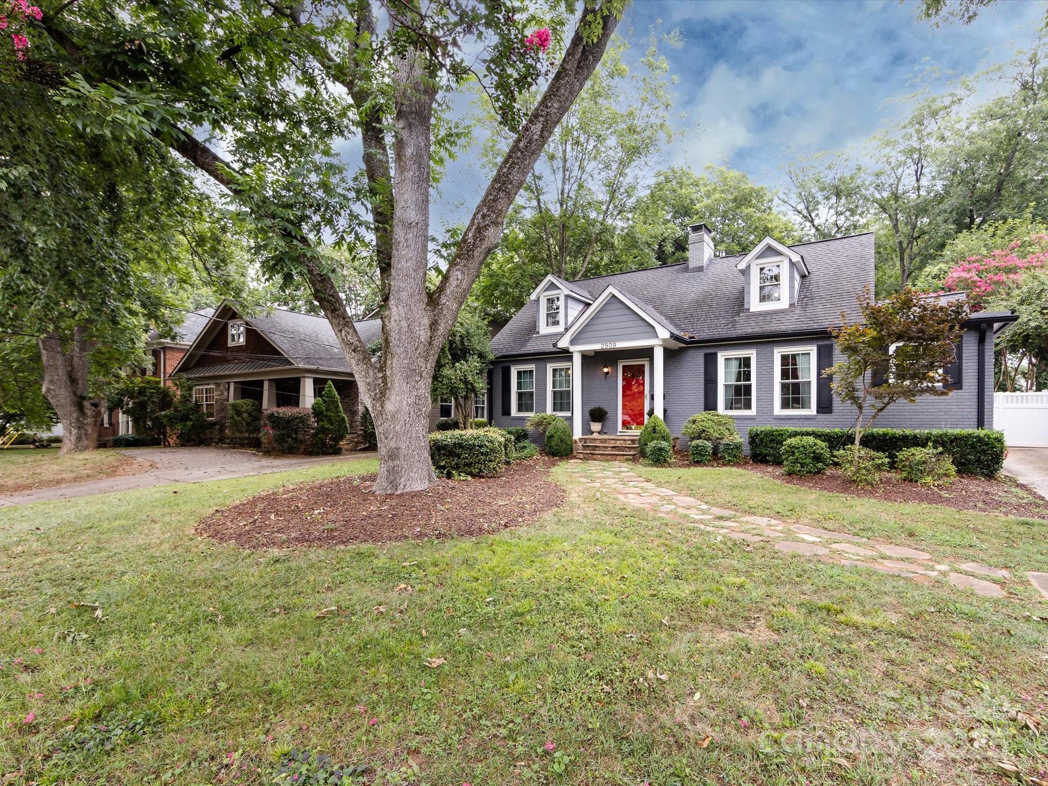 2909 Park Road