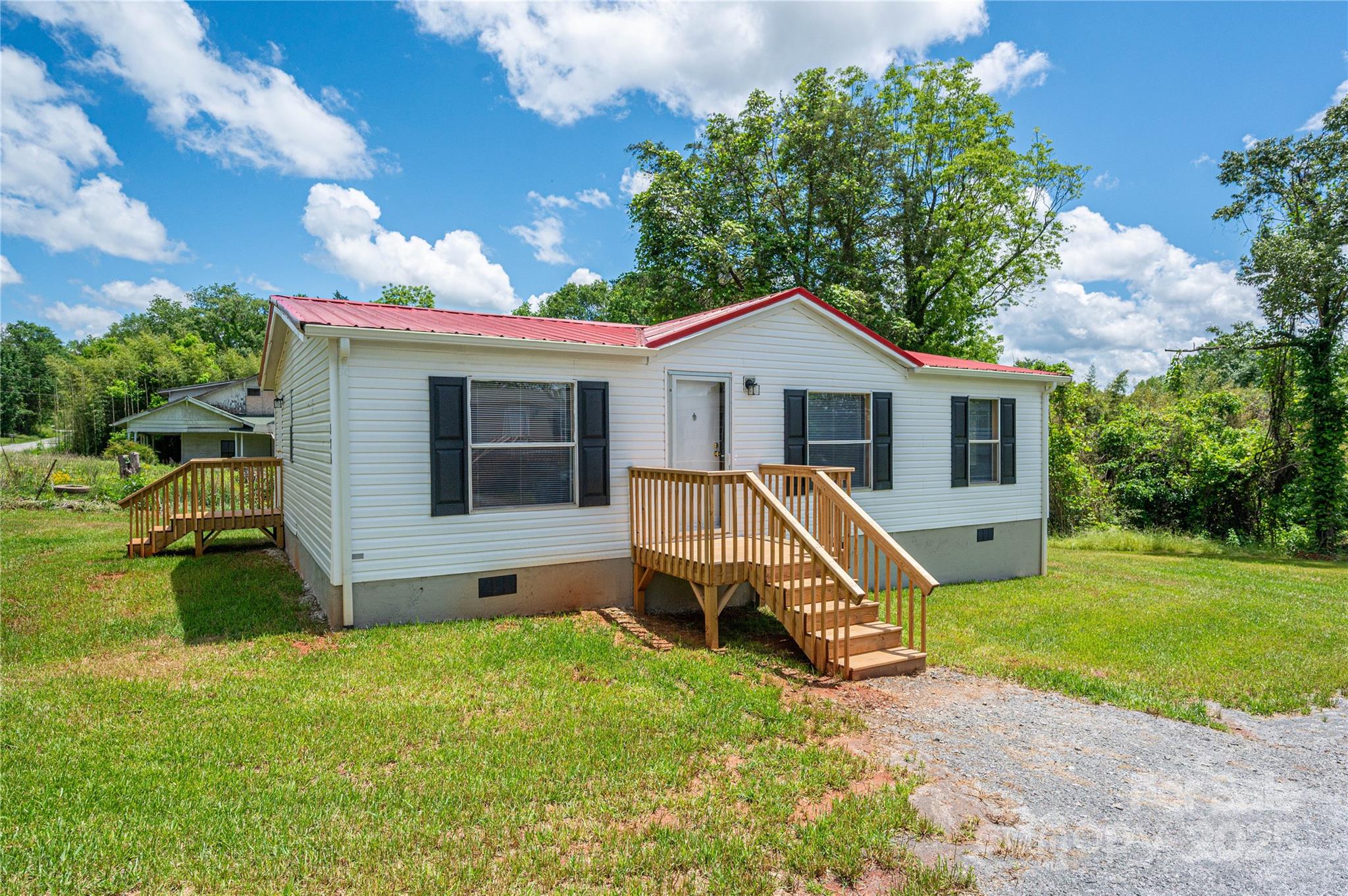 376 Puzzle Creek Road
