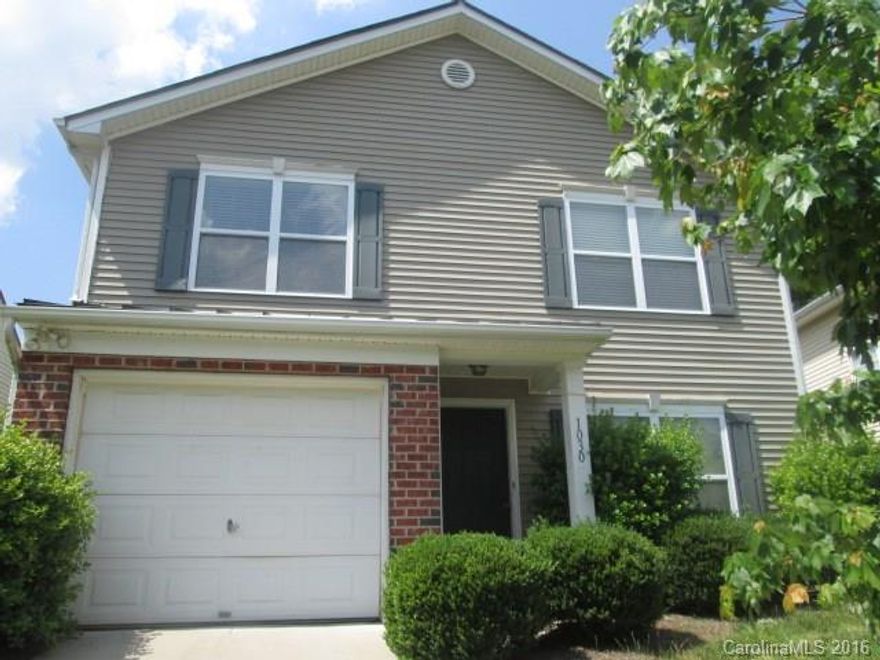 Like new home in Southwest Charlotte. Close to the airport and uptown. Priced to move!  Pet fee is per pet that does not exceed 30 lbs.