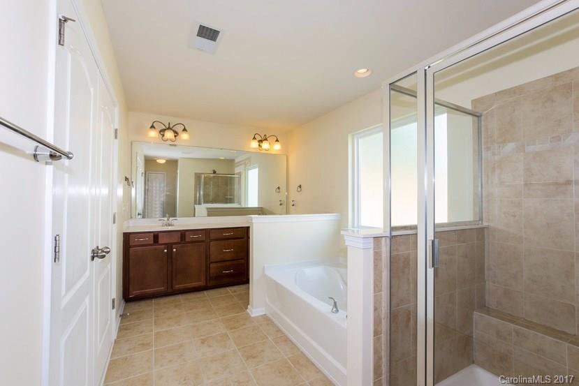 Stowe Pointe - Residential Lease