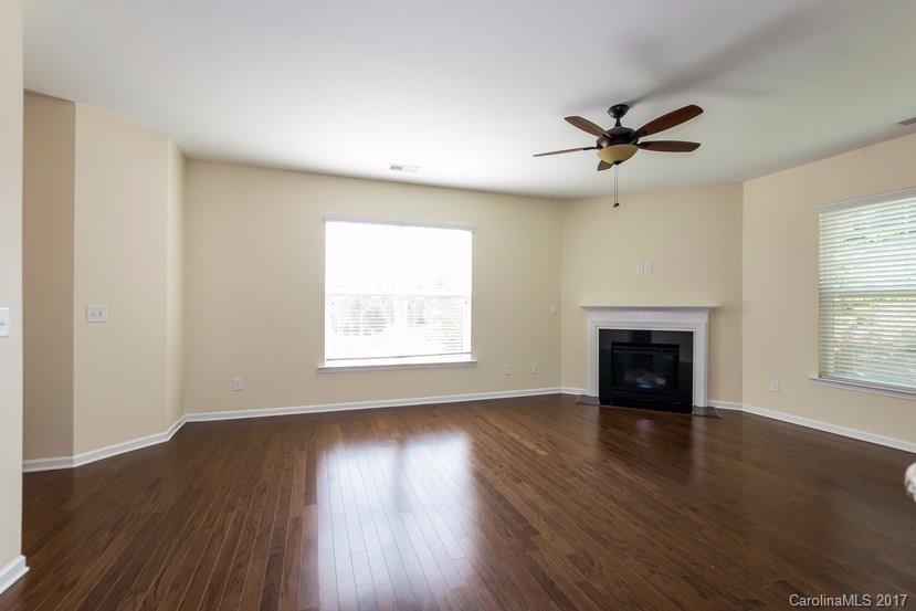 Stowe Pointe - Residential Lease