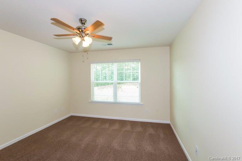 Stowe Pointe - Residential Lease