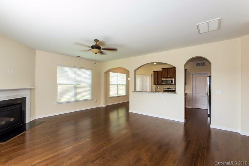 Stowe Pointe - Residential Lease