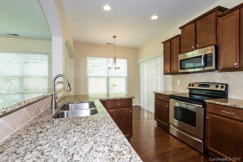 Stowe Pointe - Residential Lease