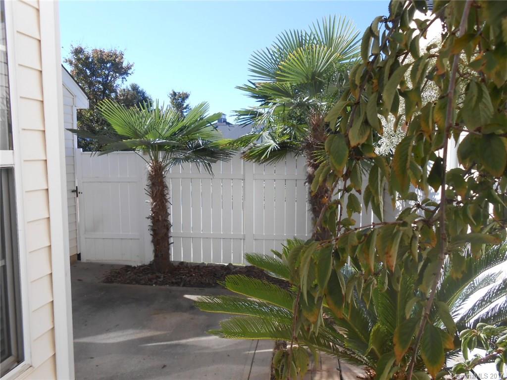 Oakhurst - Residential Lease