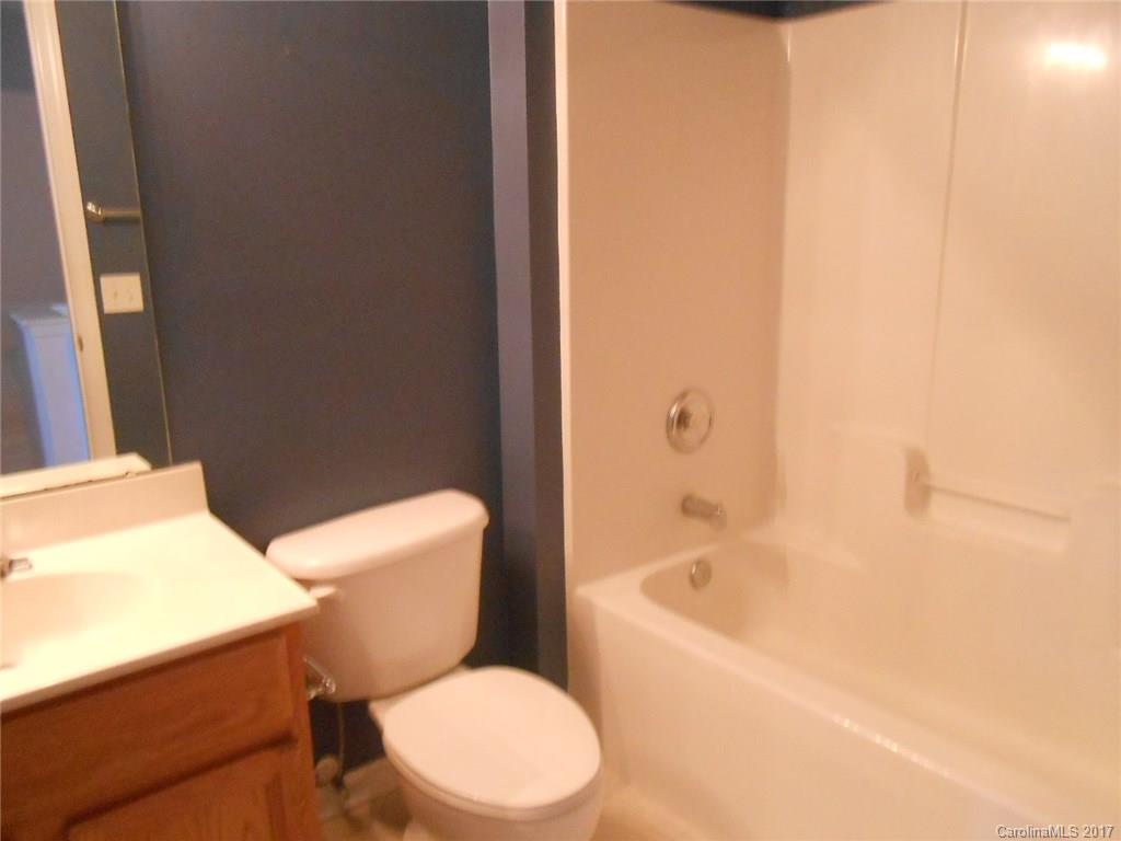 Oakhurst - Residential Lease