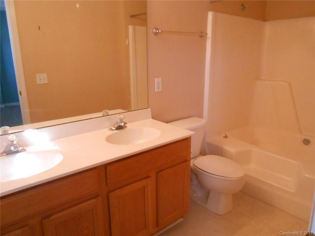 Oakhurst - Residential Lease