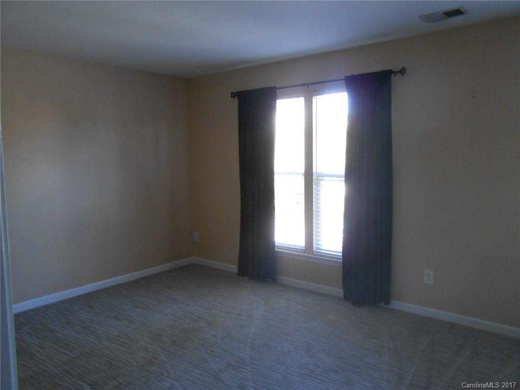 Oakhurst - Residential Lease