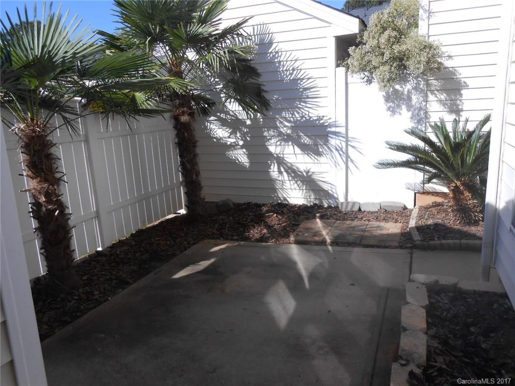 Oakhurst - Residential Lease