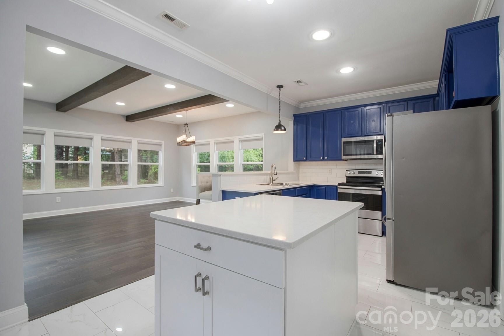 1573 Wilburn Park Lane NW