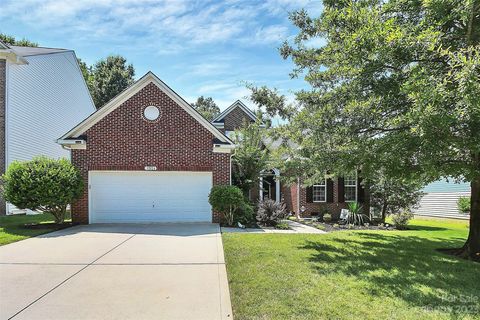13124 Arrington Heights Place Charlotte NC 28278