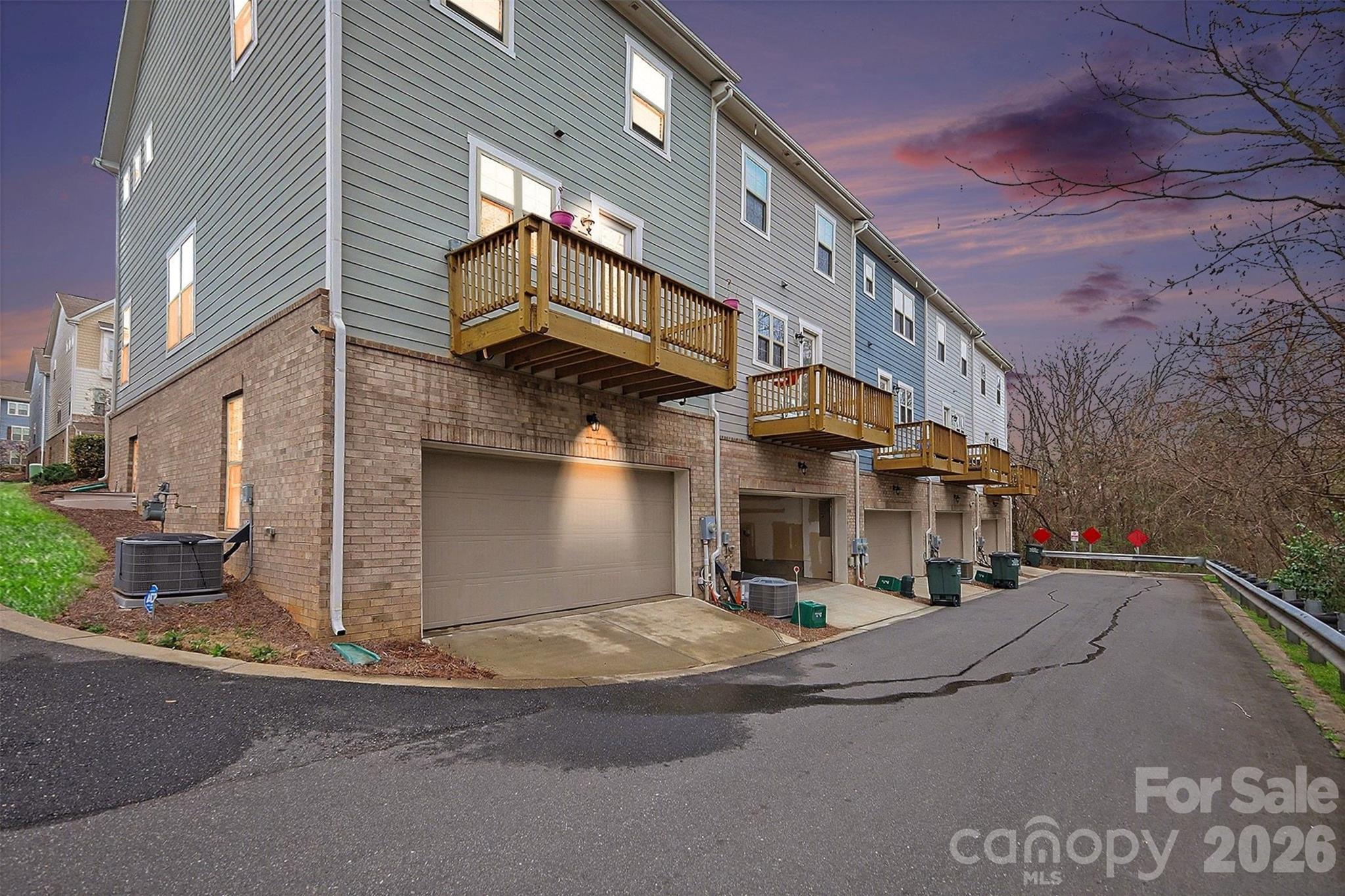 Hadley at Arrowood Station - Residential