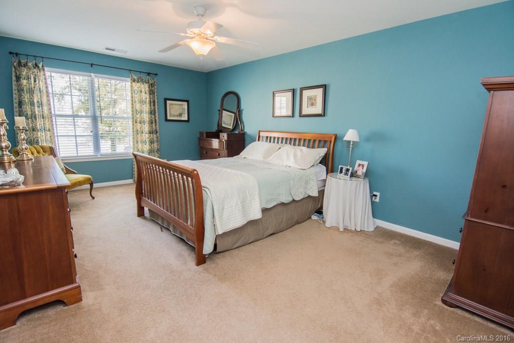 Dutchmans Meadow - Residential