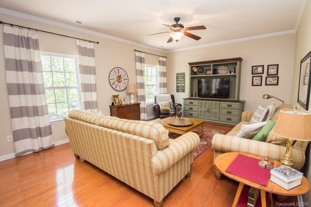 Dutchmans Meadow - Residential