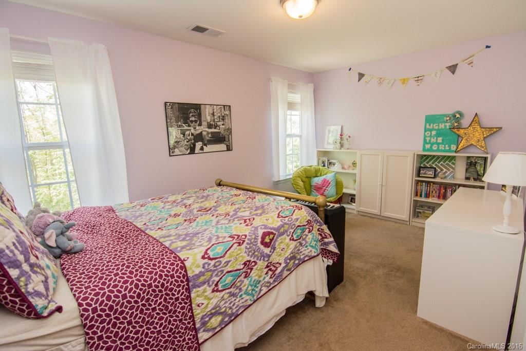 Dutchmans Meadow - Residential